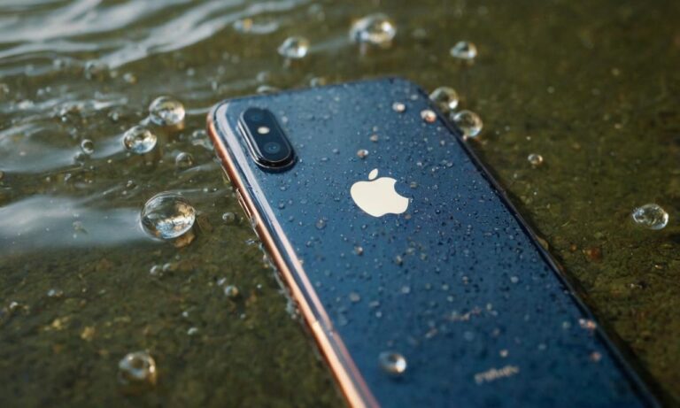 Czy iPhone XS jest wodoszczelny?