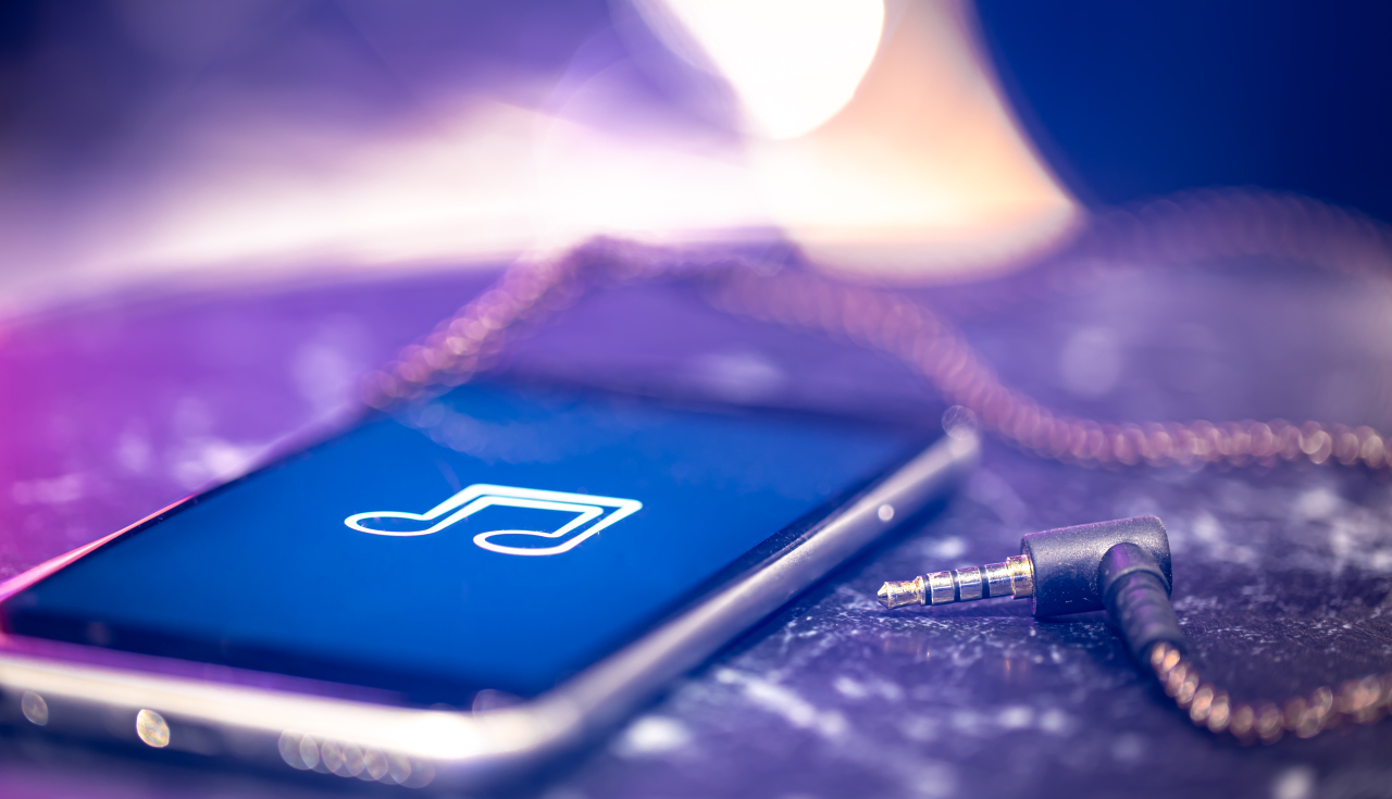 Legalne Serwisy Muzyczne: Gdzie Pobierać Muzykę Bez Naruszania Praw Autorskich